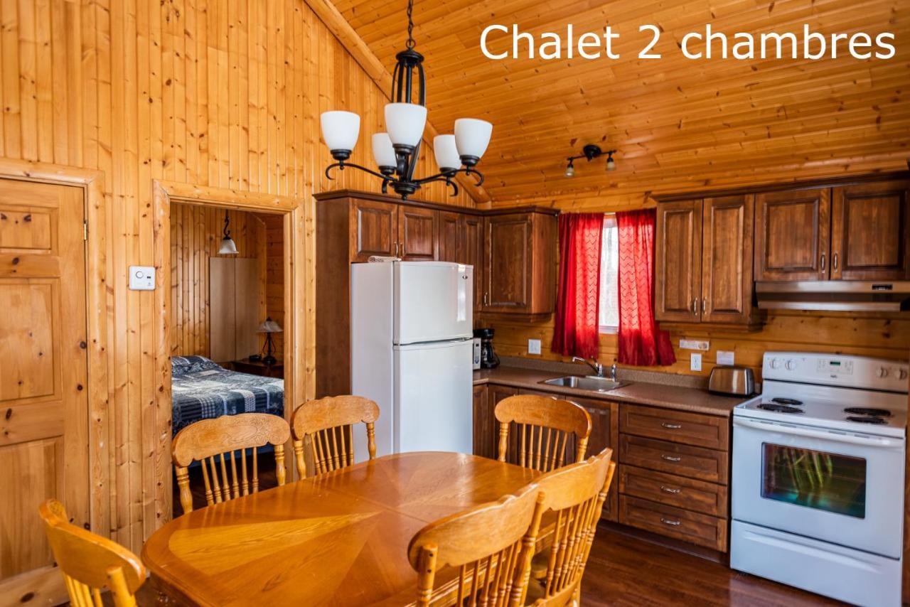 Chalets Et Spa Lac Saint-Jean Chambord Exterior foto