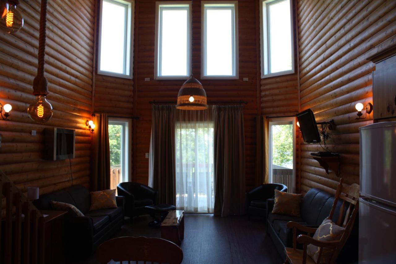 Chalets Et Spa Lac Saint-Jean Chambord Exterior foto