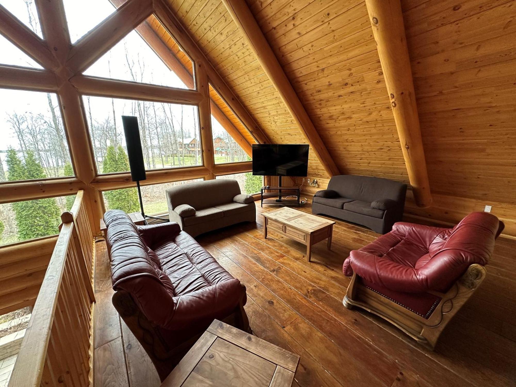 Chalets Et Spa Lac Saint-Jean Chambord Exterior foto